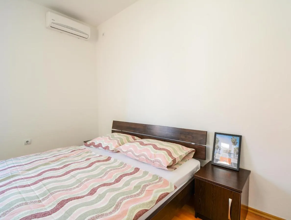 Apartment Guest House Leo Zadar
